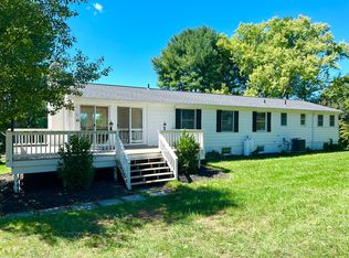 35104 Snickersville Tpke, Round Hill, VA