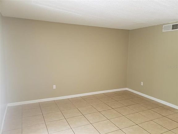 4th image of 5942 Village Cir #420