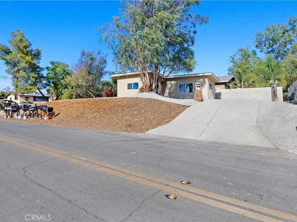 28430 Mountain View Pl, Canyon Lake, CA 92587