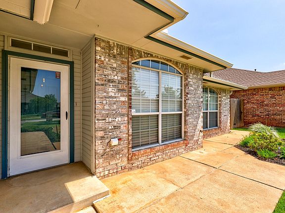 An inviting, newly remodeled home with MIL open floor plan, breakfast area, and formal dining area.