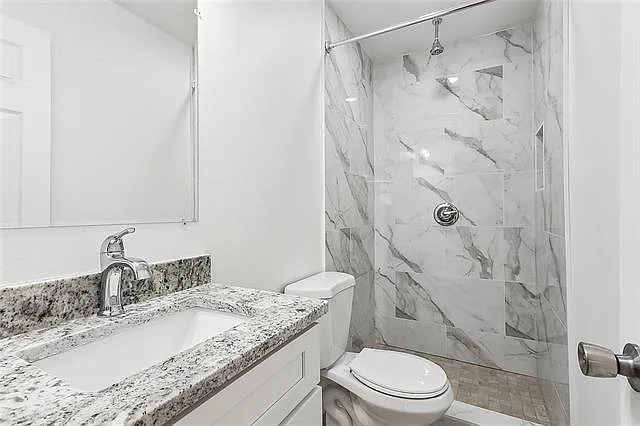 7918-20 W Laverne St — Photo 5