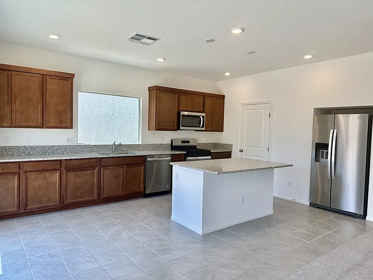5595 Erindale Terrace Ave — Photo 8