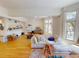 5 Davis Ave APT 22L, Brookline, MA 02445