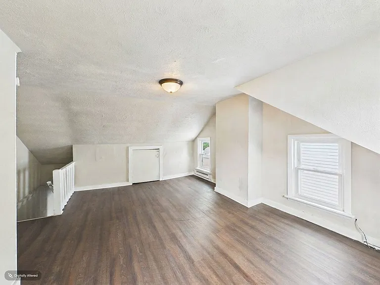 316 N 2nd St — Photo 12