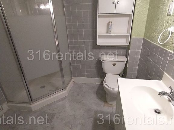 3rd image of 118 S Charles St #0
