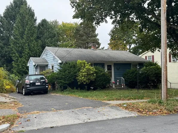 12 Brookline St, Worcester, MA 01603