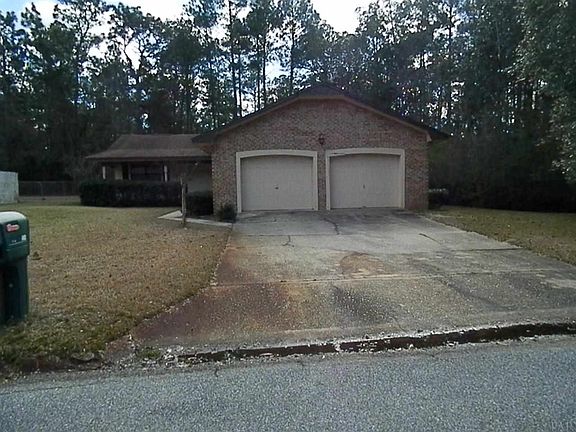 3rd image of 1209 Chisholm Trl