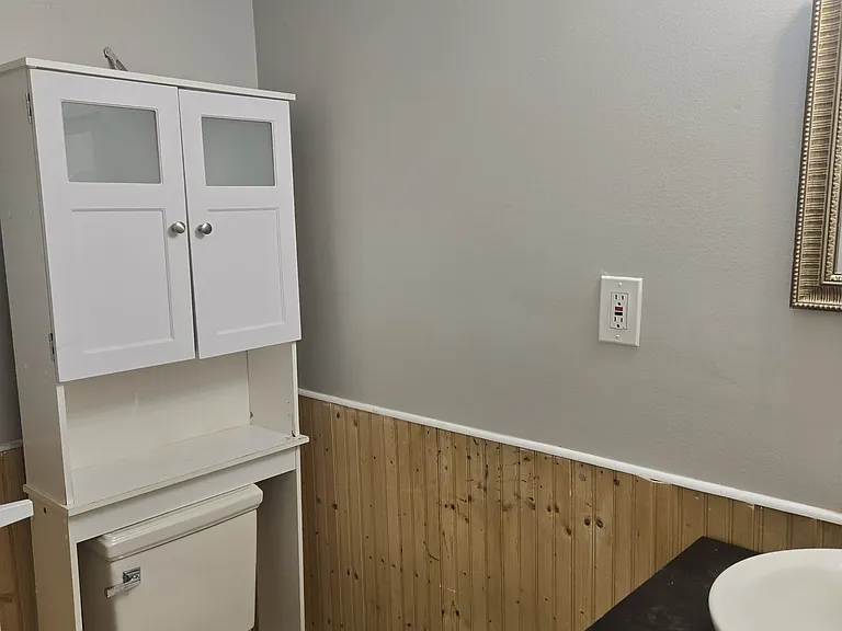 345 Washington Ave — Photo 16