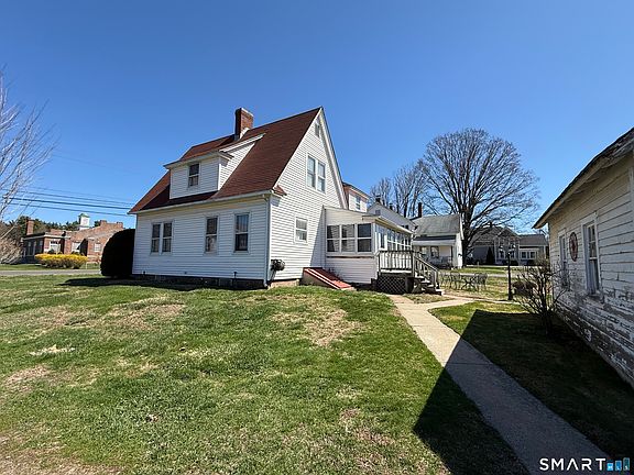 5th image of 616 Main Street