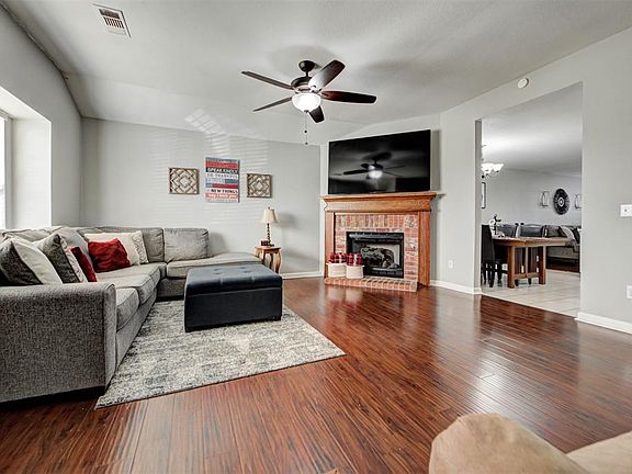 3rd image of 12429 NW 2nd St