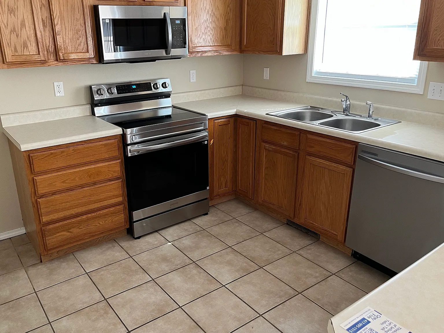 3 bed, 1479 sqft, $1,600 — Photo 1