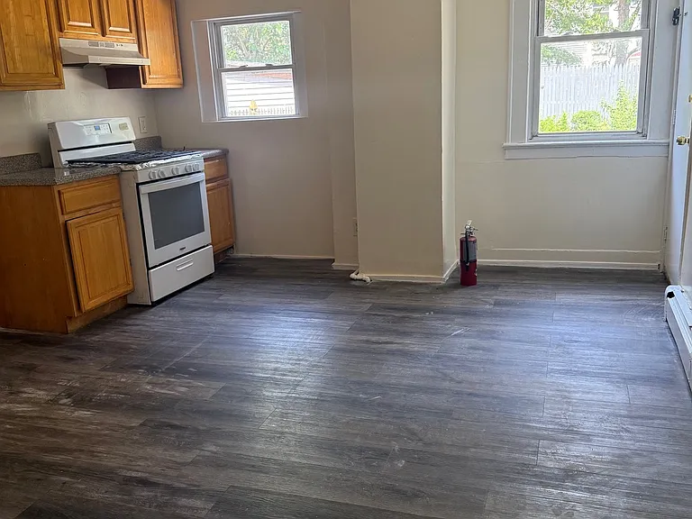 417 Franklin St #1 — Photo 5