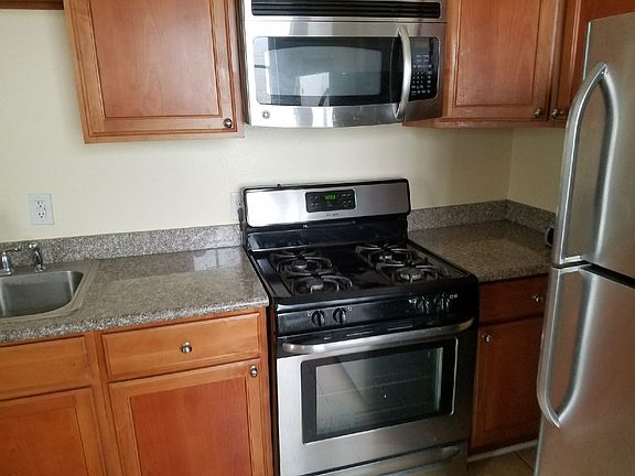 4th image of 1723 Clio St #1723
