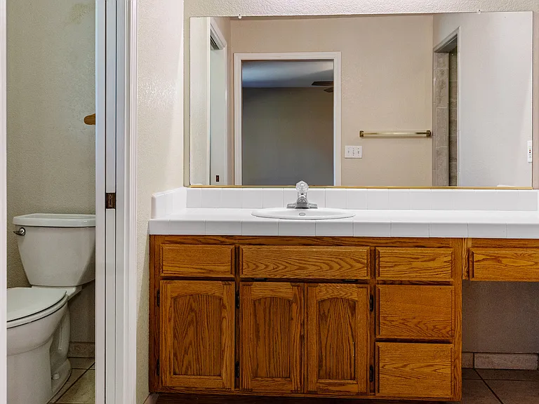 933 Chisholm Trl — Photo 4