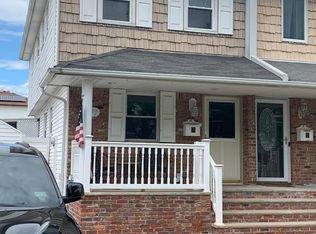 47 Dierauf St, Staten Island, NY 10312