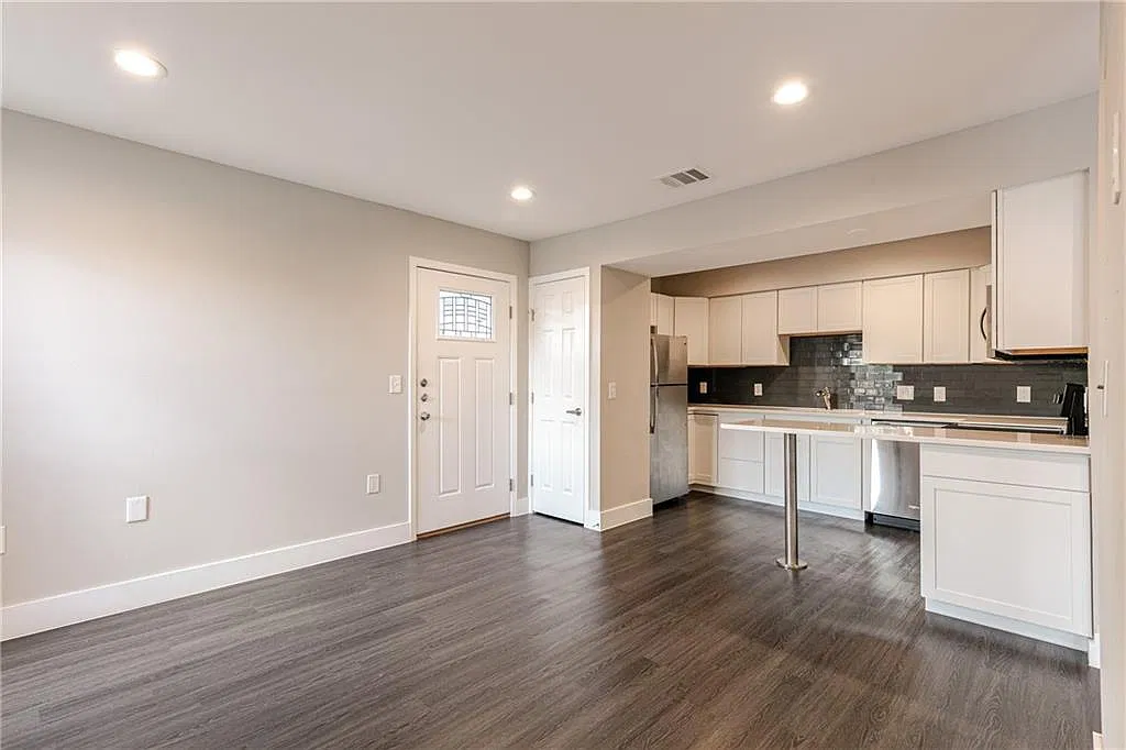 1 bed, 1.0 bath, 517 sqft, $920 — Photo 4