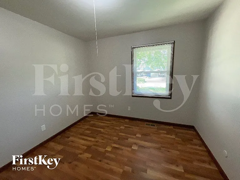 156 Dolores St — Photo 6