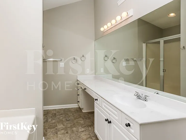 200 Summer Hill Dr — Photo 12
