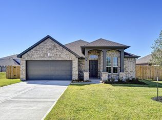 665 Woodhaven Lakes Dr, La Marque, TX 77568