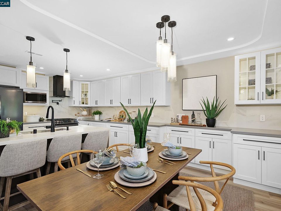 1st image of 2601 Pine Knoll Dr Unit 6