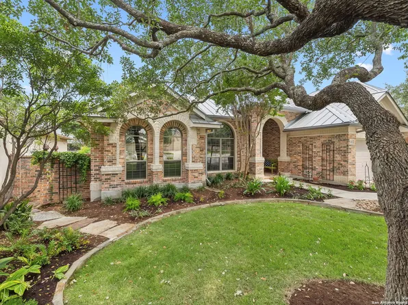 126 Calais, Shavano Park, TX 78249