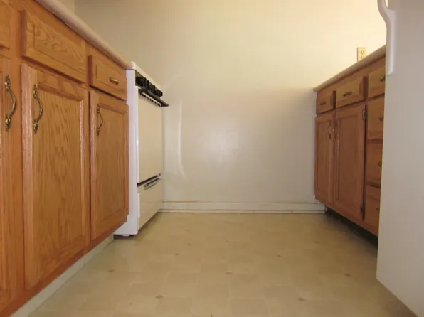 387 South Fifth Street image 12 of 17