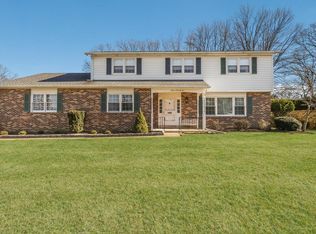 1175 Rydal Ln, Southampton, PA 18966