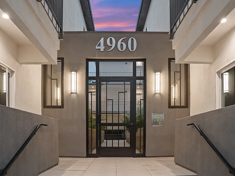 4960 Sepulveda Blvd #301 — Photo 15