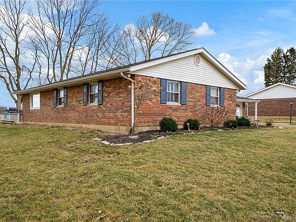 4th image of 1021 Shirley Dr