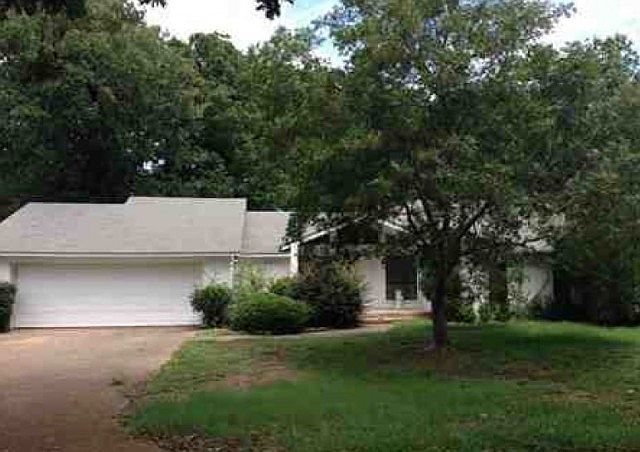 1st image of 102 S Bay Dr