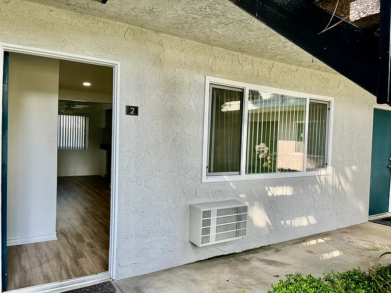 1 bedroom/1 bath