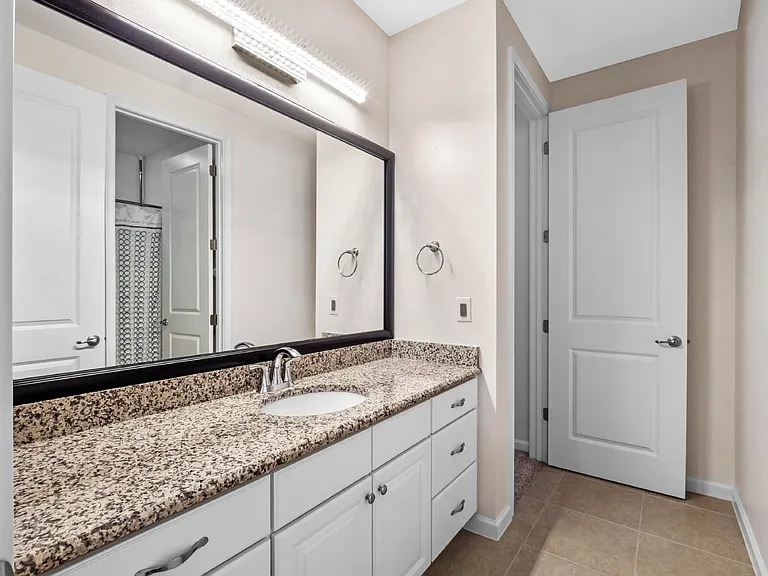 3807 Shoreside Dr — Photo 37