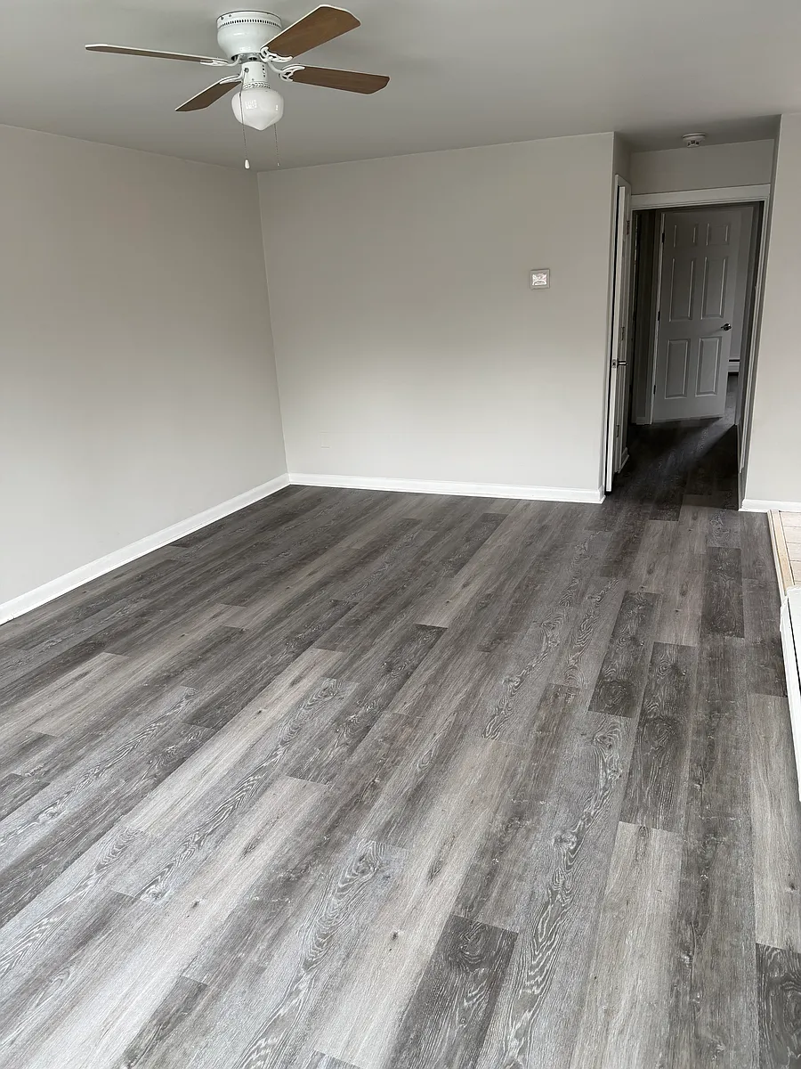 Building Photo - 126 4th Ave #2