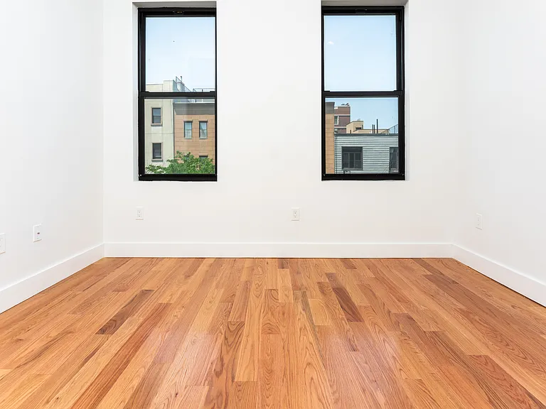 236 Montrose Ave #2A — Photo 15