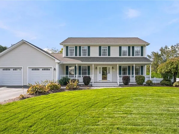 23 Balsam Ln, Smithfield, RI 02917
