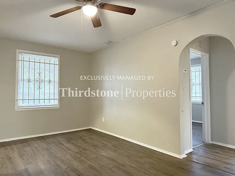 435 Springfield Ct N — Photo 6