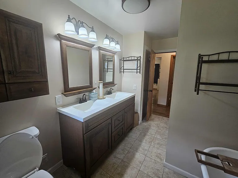 4009 Lor Ron Ave — Photo 13