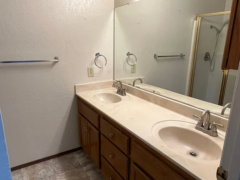 1114 Cedar Creek Dr #3 — Photo 13