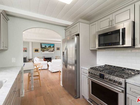 5th image of 2915 Searidge St