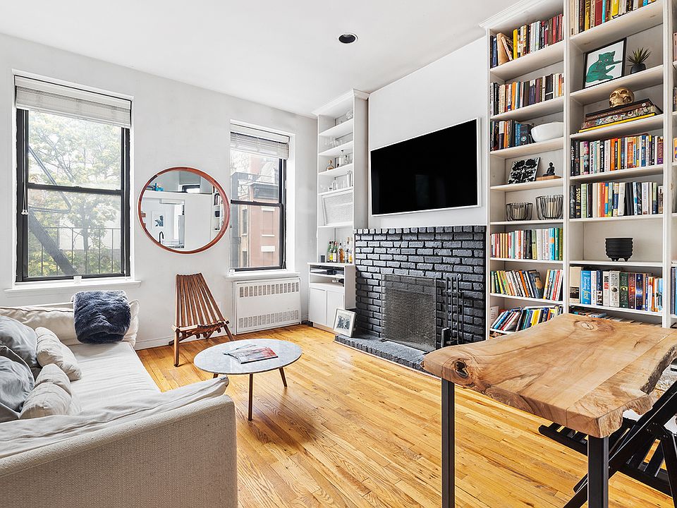 1st image of 170 E 92nd St #3F