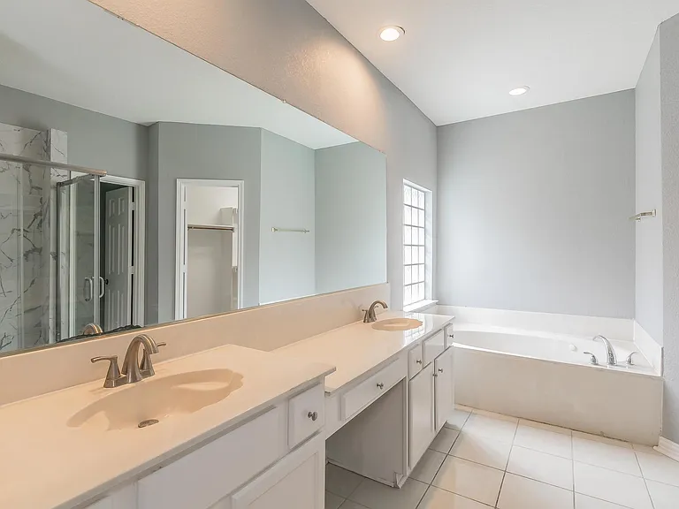 1619 Corvallis Trl — Photo 20