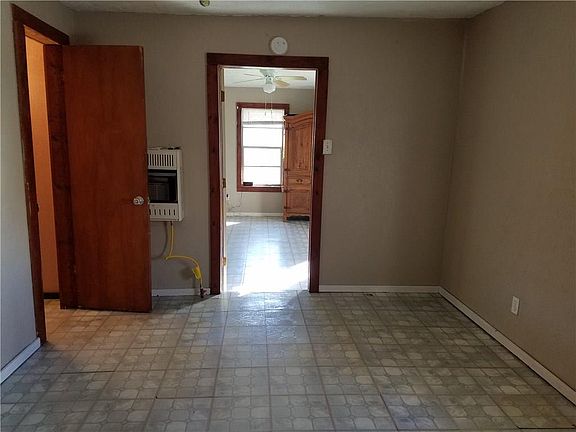 5th image of 5012 Gordon Ave