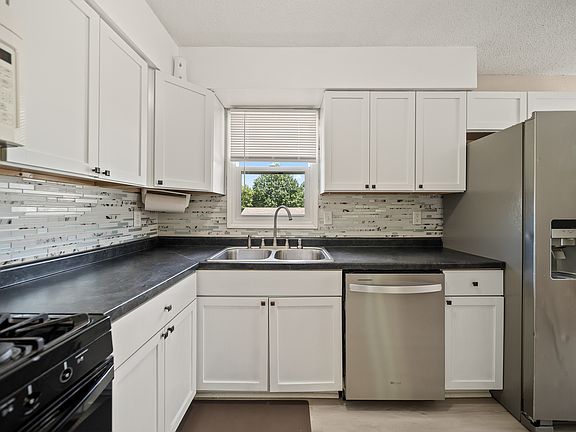 5th image of 3548 W 30th St