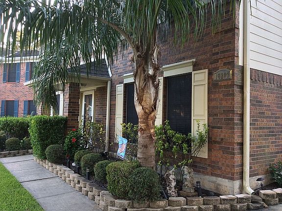 5th image of 15203 Hillglen Ct