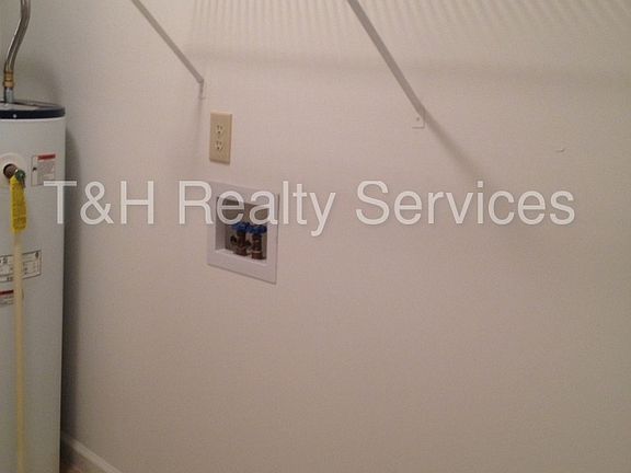 3rd image of 1220 Tealpoint Ln