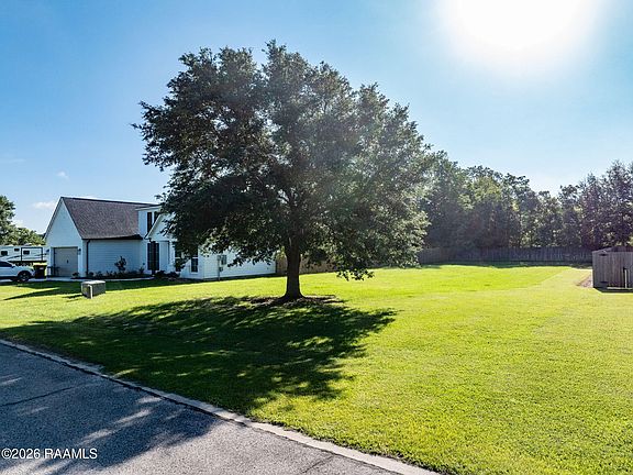 2nd image of 117 Gideon Rd