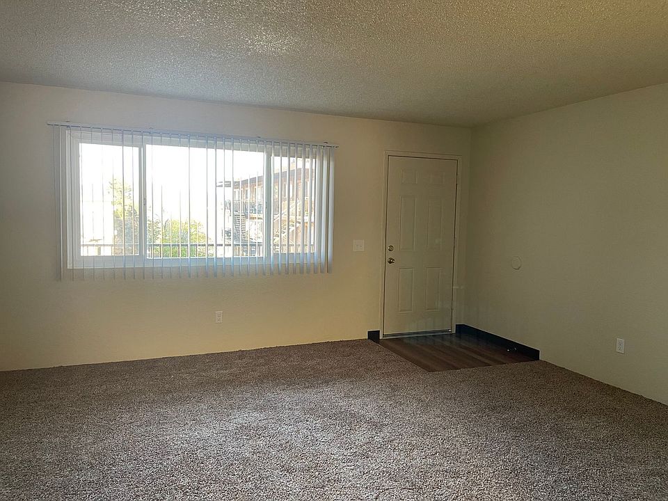 2nd image of 1615 Olive Ave APT 26