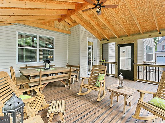 2nd image of 3805 Clarke Farm Pl