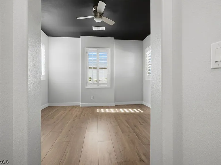 10327 Parkview Mountain Ave — Photo 32