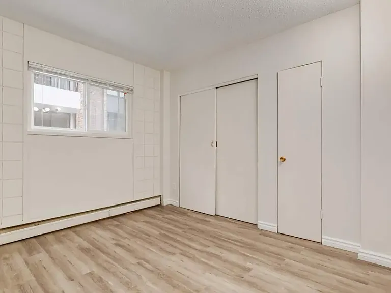 127 25th Ave SW #402 — Photo 18